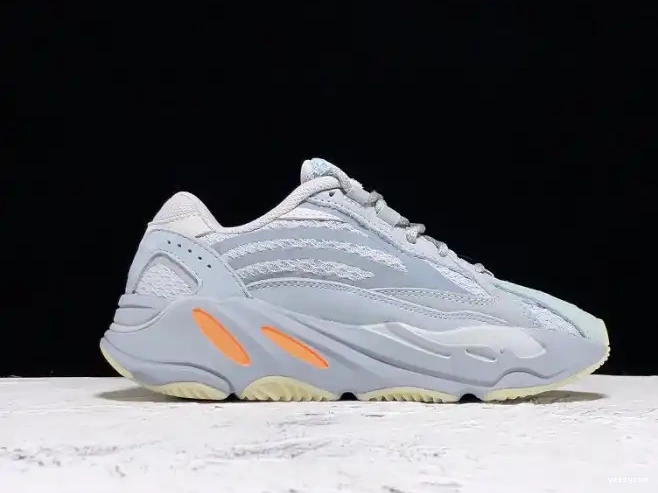 V2 Boost 'Inertia' Adidas Yeezy FW2549 700 0428